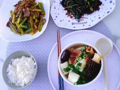 -天鹅到家·保姆月嫂育儿嫂(总店)
