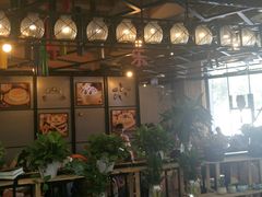 -新华书店(龙湖路店)