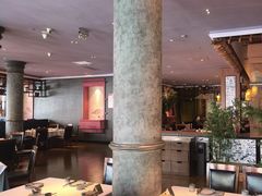 -八府香鸭·啫啫煲(华山路店)