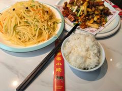 -乔家小院•非遗驴肉•本地小海鲜(滨河路店)