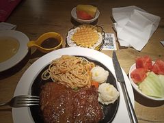 -豪客来牛排(人民东路店)