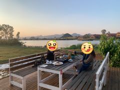 -夏屿湖畔.落日湖景餐厅(普者黑景区店)