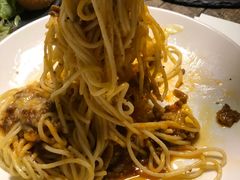 肉酱意大利面-HIGH FIVE哈福手工汉堡(桂林路店)