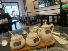大堂-十八家面馆(均瑶店)
