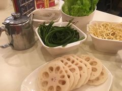 -一席地·本地鸡窝·杭帮鸡火锅(萧山银隆百货店)