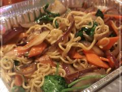 -三个大叔烤羊肉串·炭炉砂锅菜(西三旗店)