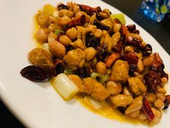 -万重锦·人文川菜馆(骡马市店)