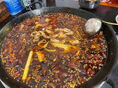 -鸿顺老铁锅美蛙鱼府(解放碑店)