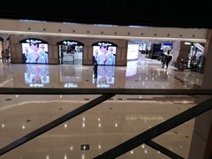 -梅龙镇广场