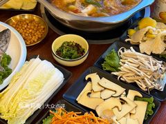 -大理.老字号渝记酸萝卜乌鱼(古城总店)