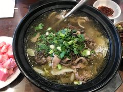 -谢老五跷脚牛肉·非遗传承店