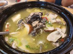 姬松茸炖鸡-妈妈的味道(和顺古镇店)