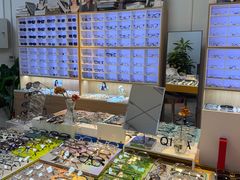 -天空之镜眼镜店蔡司依视路配镜授权零售店(望京颐堤港店)