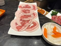 -老熟人烤肉城(马家堡店)