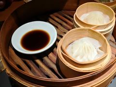 鸡汁鲜肉小笼汤包-南小馆(迪士尼小镇店)