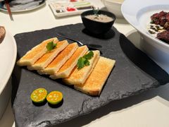 鸭肝酱配面包-四季民福烤鸭店(外滩外白渡桥店)