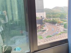 -吾遇酒店(深圳火车站罗湖口岸店)