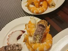 -广州万富希尔顿酒店·感趣自助餐厅·金秋蟹宴生蚝海鲜刺身