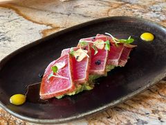 金枪鱼牛油果-BROWNSTONE布朗石西班牙餐厅(富城店)