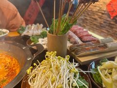 -憨孃孃·重庆老火锅(红山黑金店)