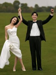 点击看大图 -至臻微拉婚纱摄影