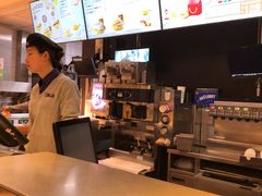 -麦当劳(七宝乐购店)