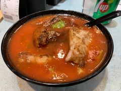 番茄浓汤鸡翅猪扒通粉-华嫂冰室(尖沙咀店)