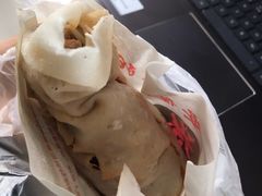 素卷馍加把子肉和卤蛋-安徽阜阳卷馍(西单店)