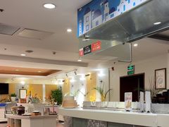 -深圳富苑皇冠假日套房酒店