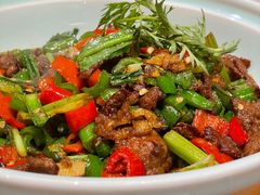 -老滇山寨•云南特色菜•地方菜•民族风情歌舞表演(金碧店)