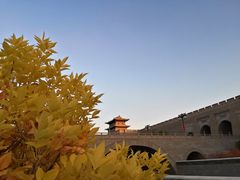 -城墙带状公园-大同古城墙广场停车场