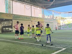 -飞梦少儿足球培训(塘桥校区)