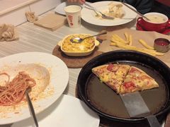 -必胜客(绿地新都会店)