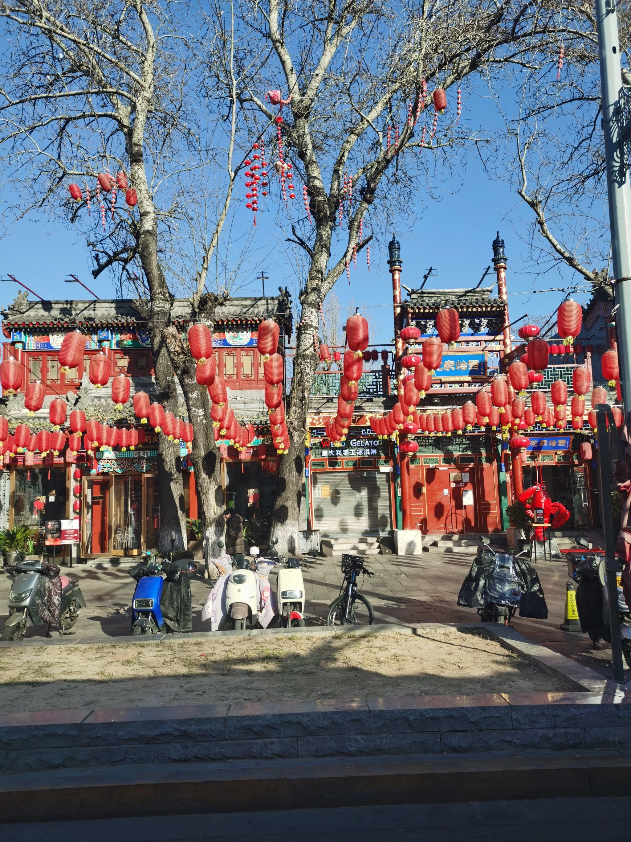 捕捉城市街头的年味～喜庆的簋街