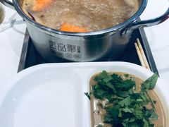 -百品聚旋转火锅(号外店)