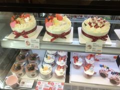 -花花卷卷·鲜食蛋糕(静安久光百货店)