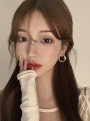 -V8潮牌·接发烫染连锁