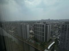 -上海虹桥西郊假日酒店