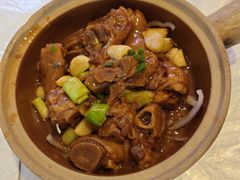 -霄汉牛三鲜湖北砂锅菜(万松园2店)