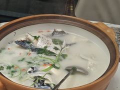 鱼头豆腐汤-宝荣鱼馆·临湖之宴(千岛湖店)
