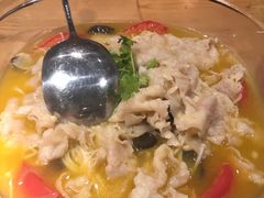 酸汤菌菇肥牛-青年公社烤鸭(蜀山万象汇店)