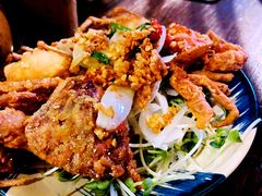 -Cuc Gach Quan Restaurant