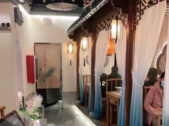 -荷塘秋月·本帮江浙菜(国权路店)