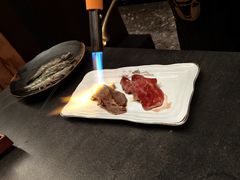 -铭牛烧肉·和牛海鲜自助(高新月牙湖店)
