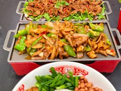-红东阁东北菜烤肉酒馆(CROSS万象汇店)