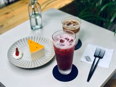 -彳亍咖啡·这里(水湾路店)