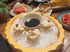 -老牌坊云南鱼豆花火锅(爱建店)