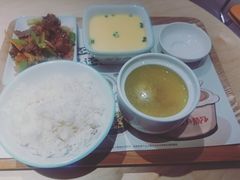-老乡鸡(上海白玉兰广场店)