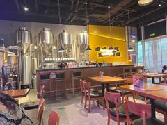 -HUZI虎滋精酿餐吧(京西大悦城店)