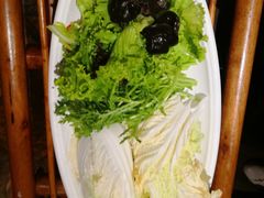 -老牌坊云南鱼豆花火锅(爱建店)